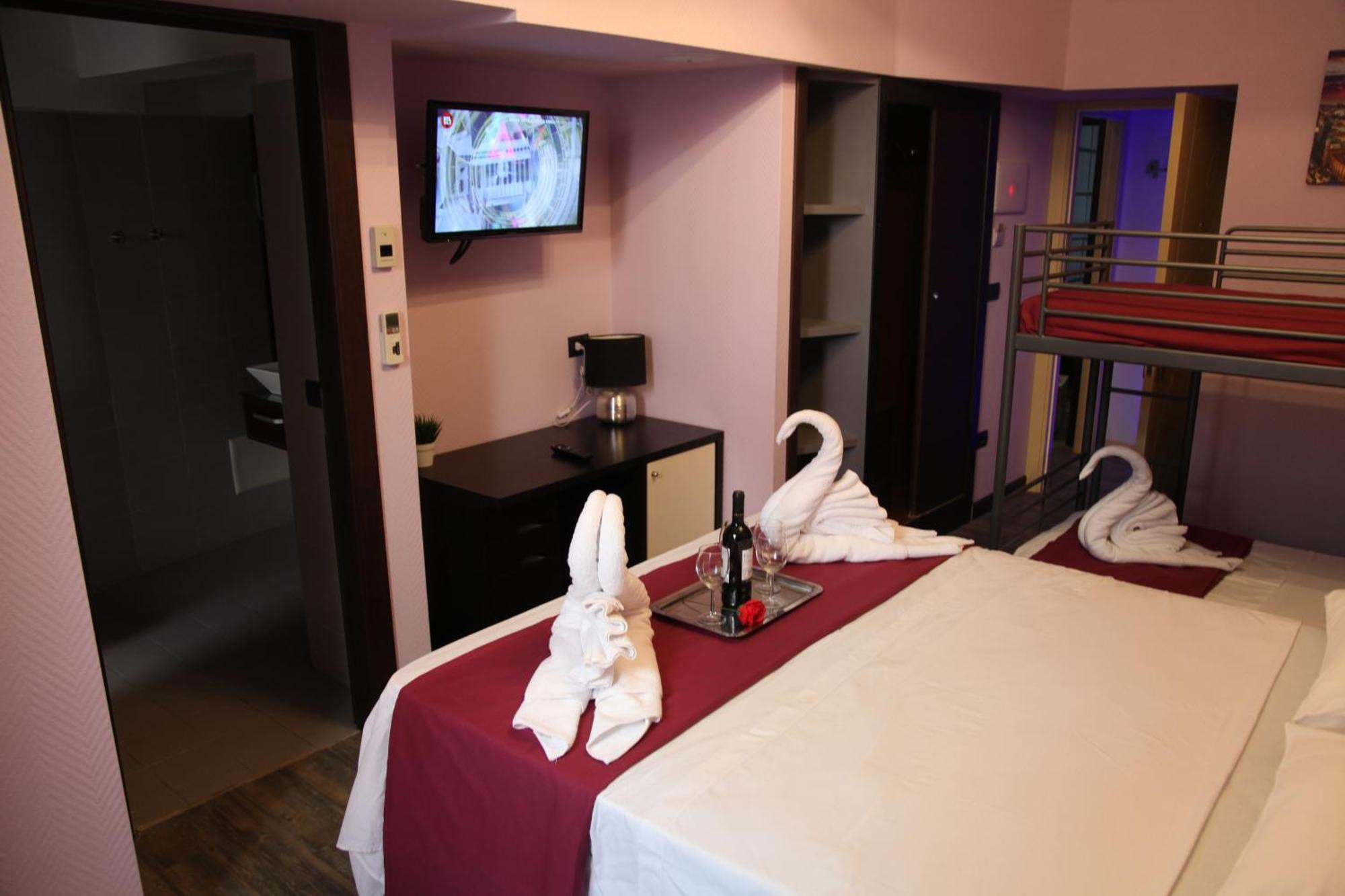 Dolce Vita Rooms Napoli Bagian luar foto