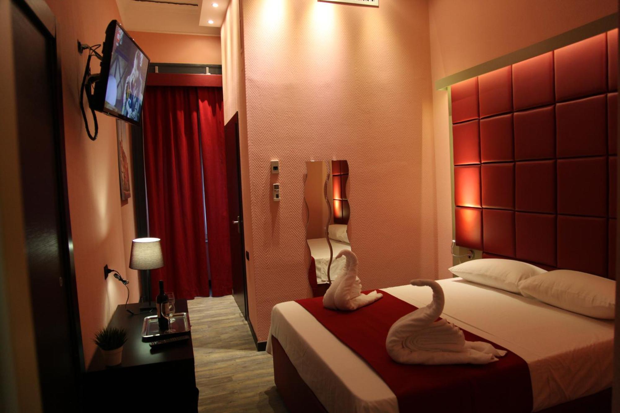 Dolce Vita Rooms Napoli Bagian luar foto