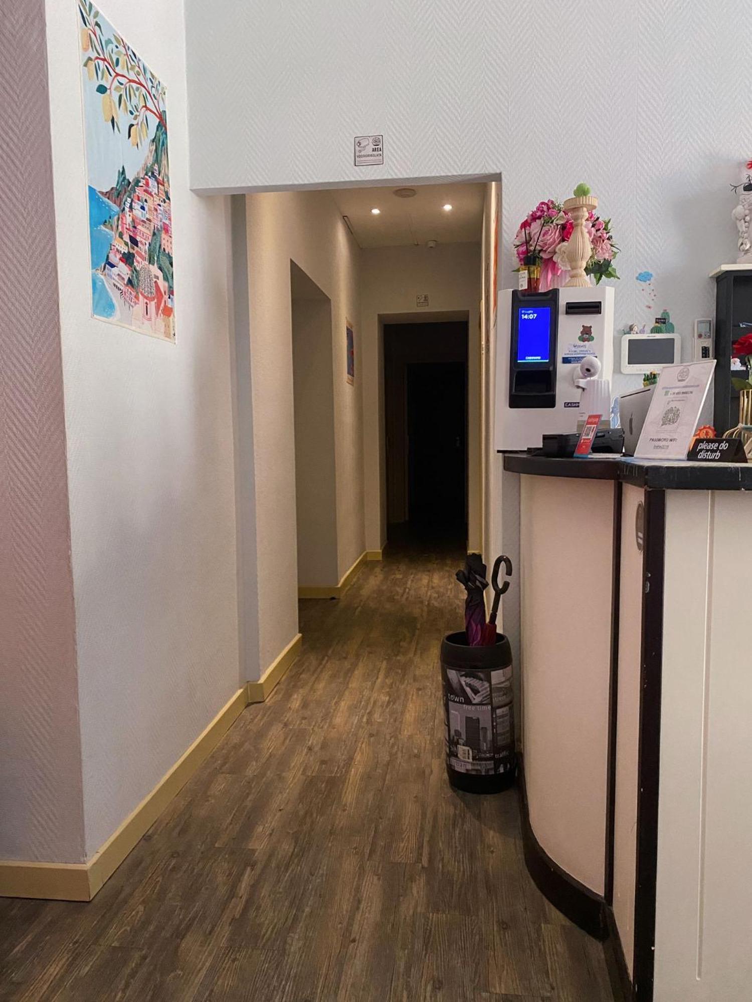 Dolce Vita Rooms Napoli Bagian luar foto