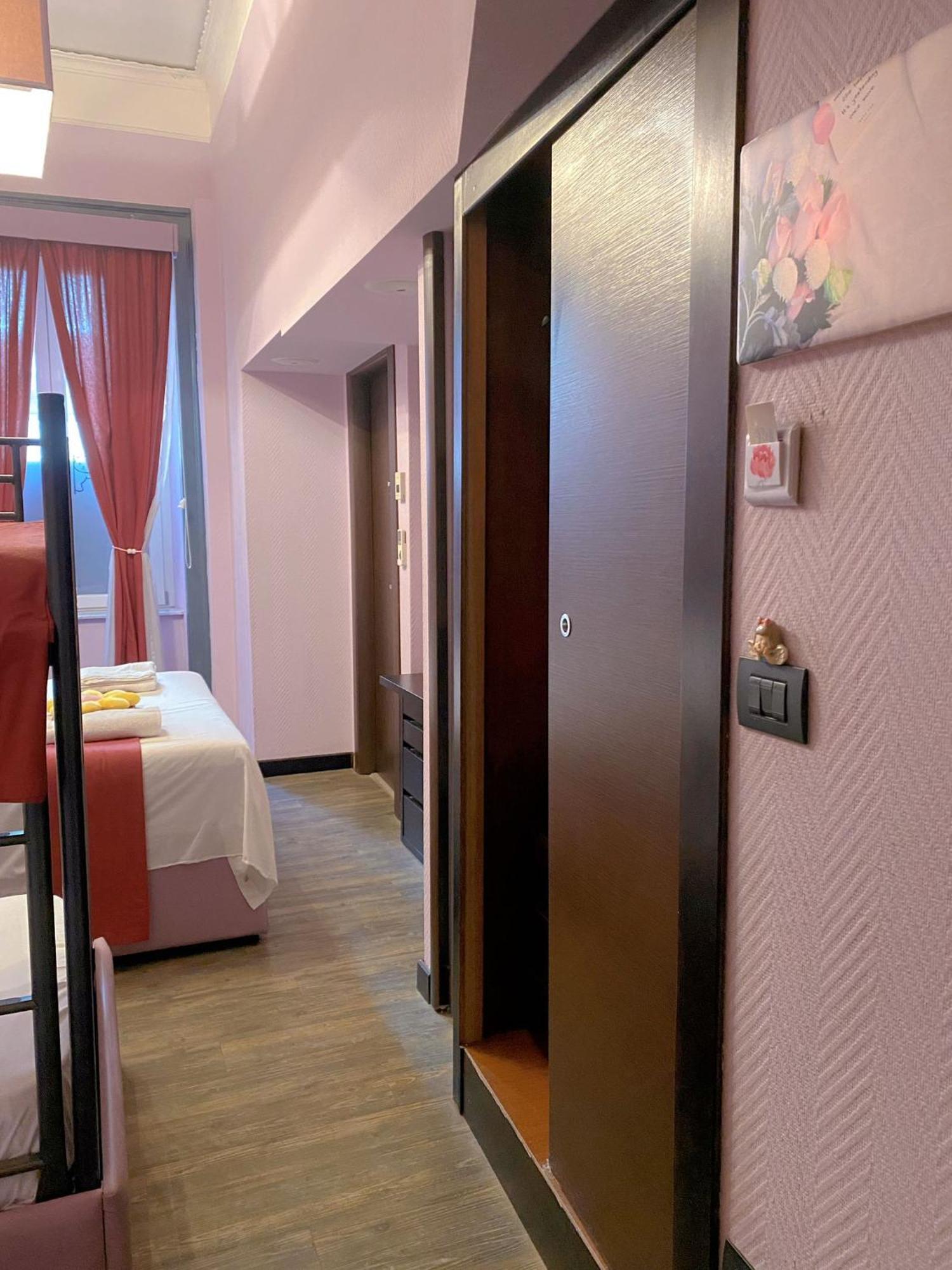 Dolce Vita Rooms Napoli Bagian luar foto
