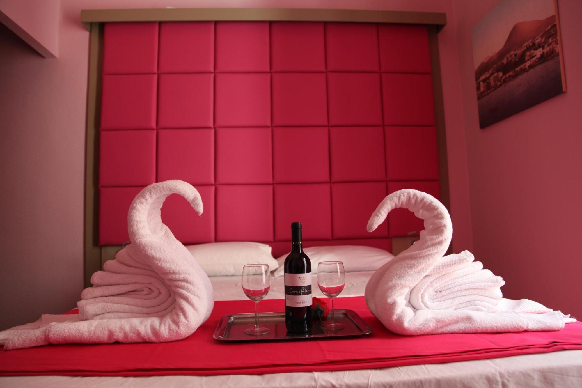 Dolce Vita Rooms Napoli Bagian luar foto