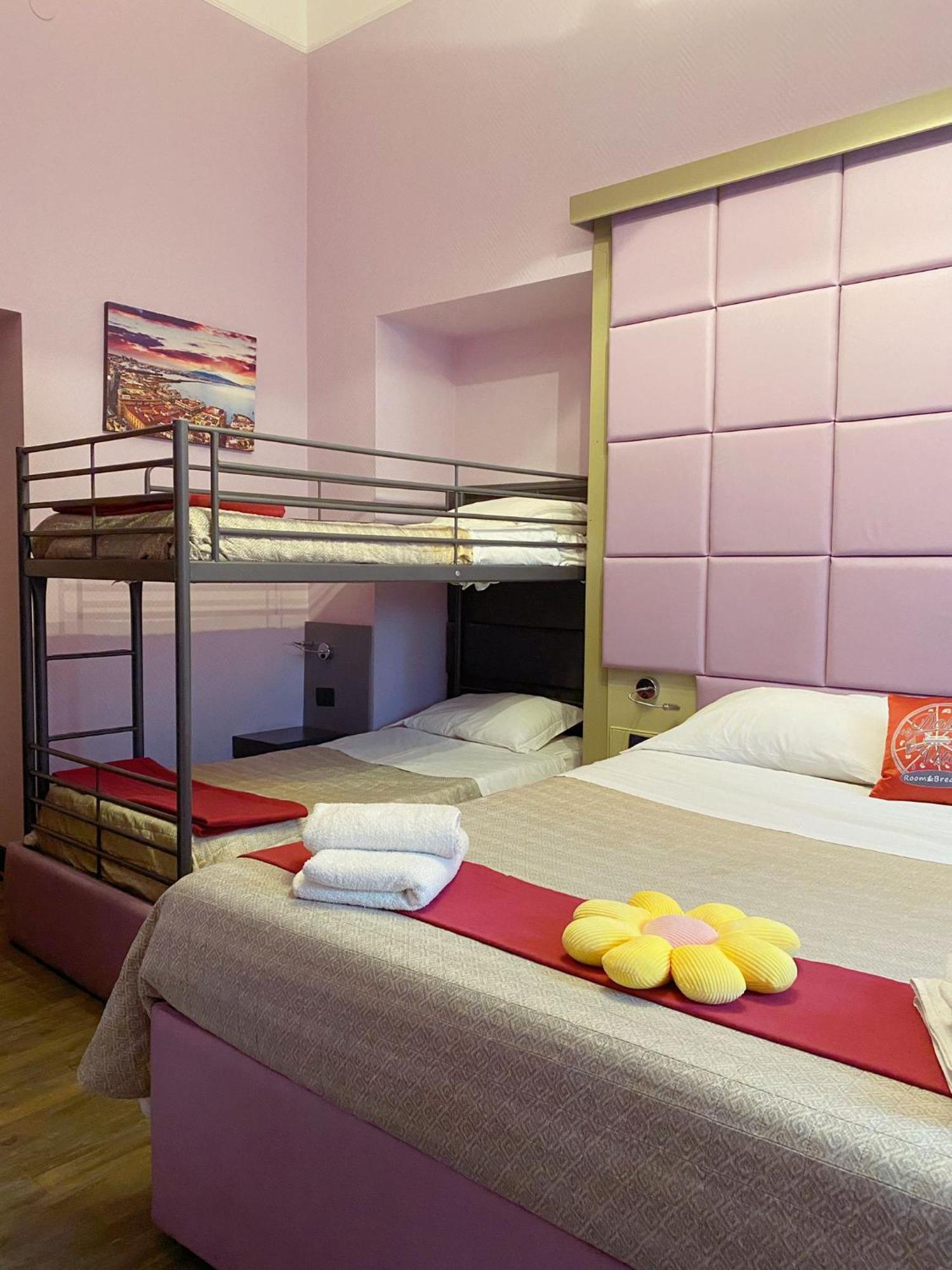 Dolce Vita Rooms Napoli Bagian luar foto